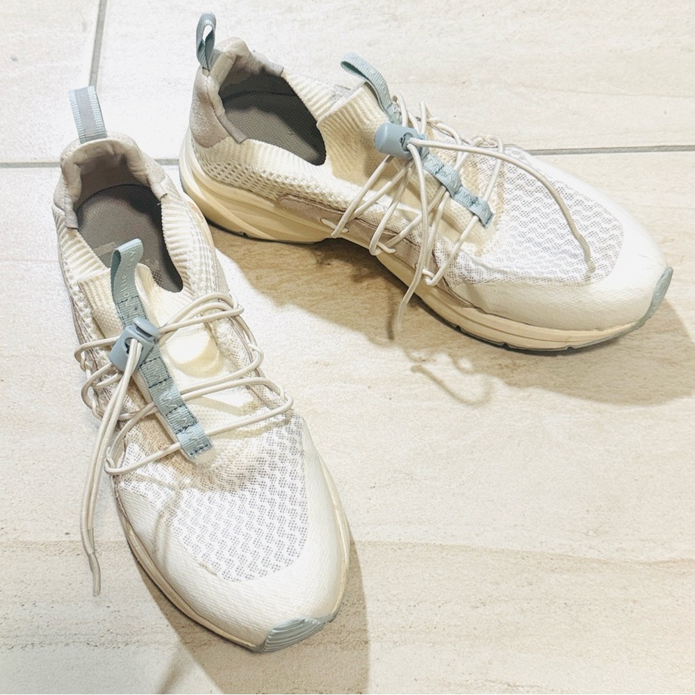 Ollie Gray white/blue sneakers size 7.5